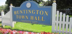 Huntingtn-Town-Hall-300x144
